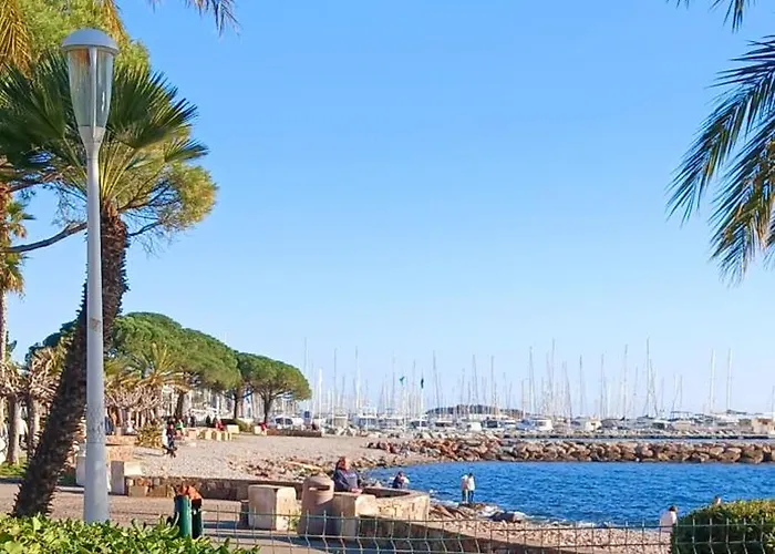 Port Santa Lucia 公寓